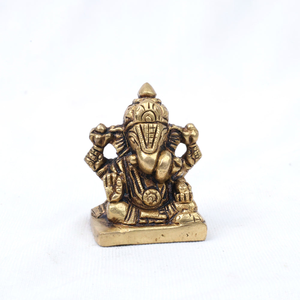 Brass Small Dagroo Vinayagar 1.5 inch