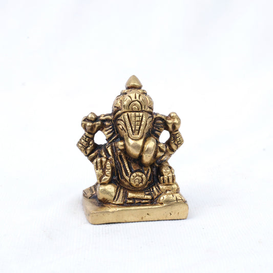 Brass Small Dagroo Vinayagar 1.5 inch