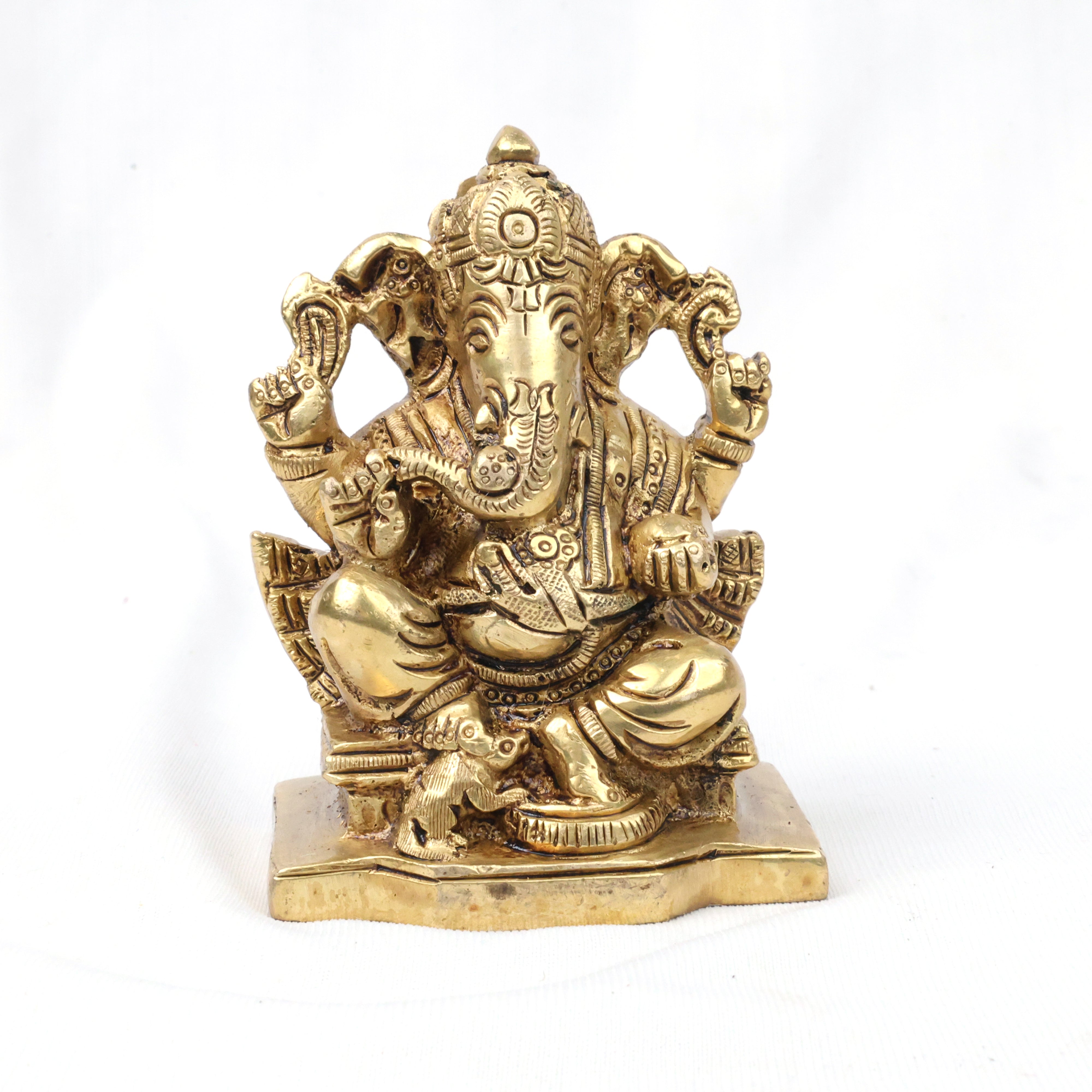 Brass Vinayagar with Right side Trunk 3.5inch