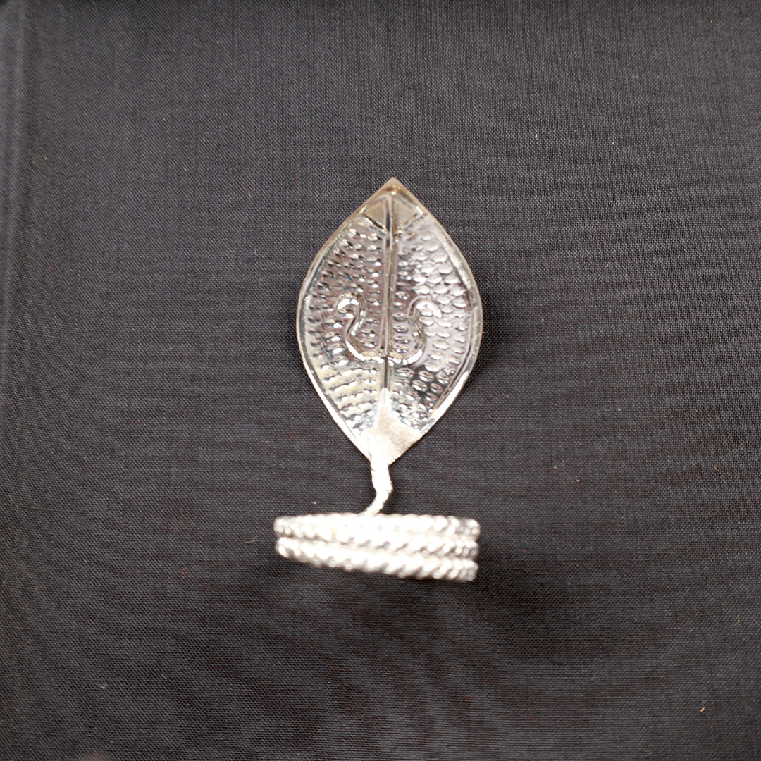 Nagam - White Metal Single Head