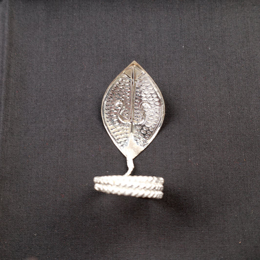 Nagam - White Metal Single Head
