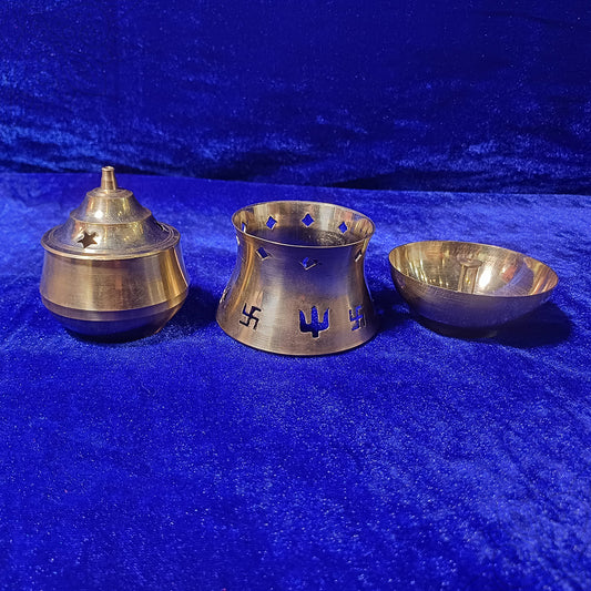 Decorative pachakarpoora vilaku lamp for traditional pooja and temple worship.