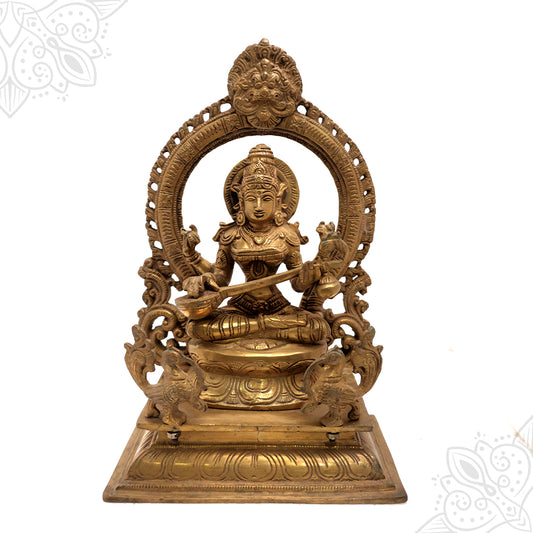 Saraswathy with Arch