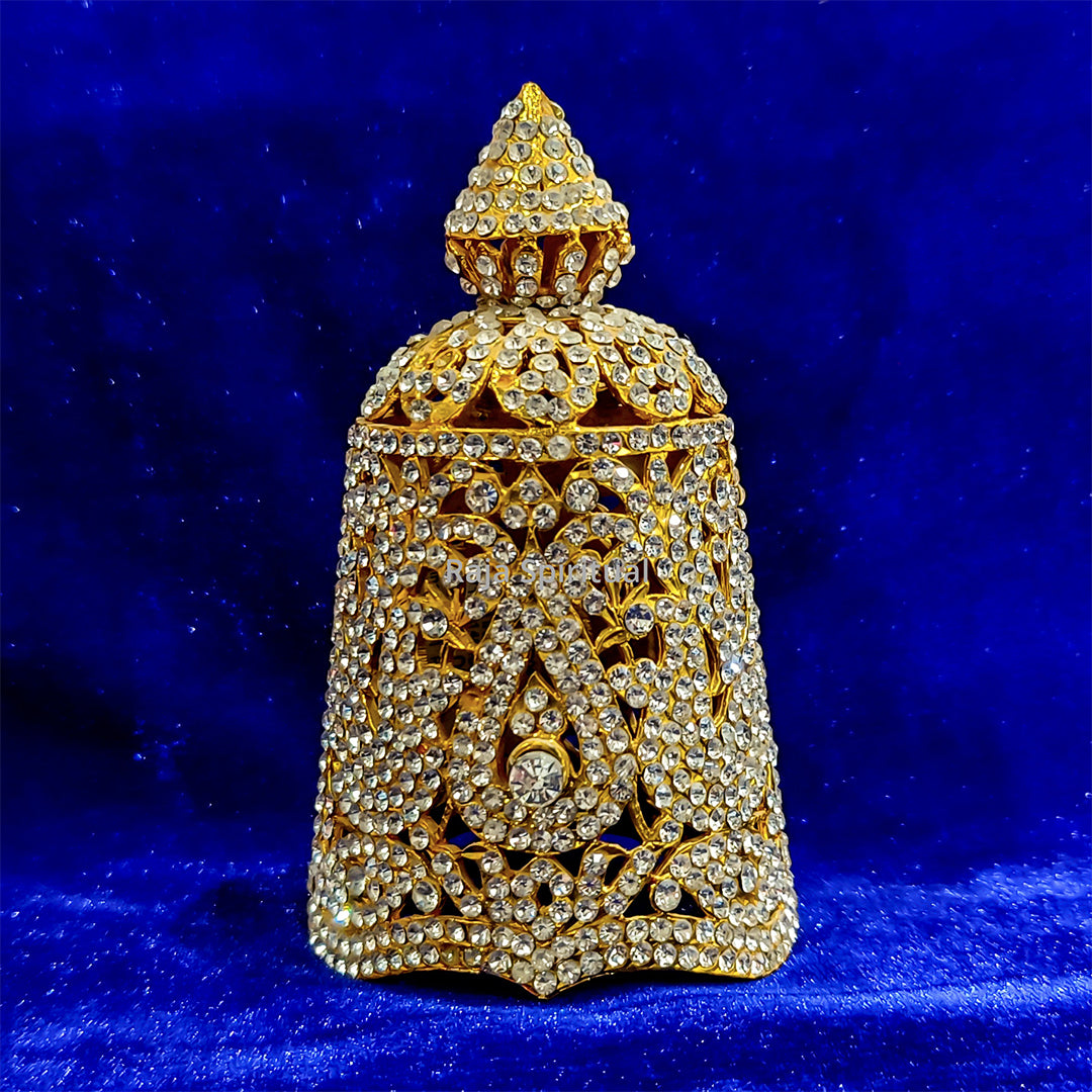 Stone full giridam peacock giridam closer low front view white stone open fretwork body circular medallion and rounded dome