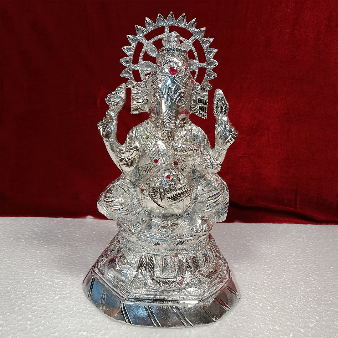 White Metal Vinayagar